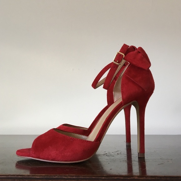 Bow Tie Holiday Red Suede Leather Pump