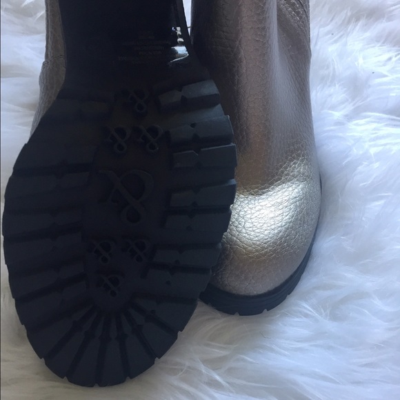 Brushed gold ankle boots from Target. Sam & Libby - Picture 4 of 4