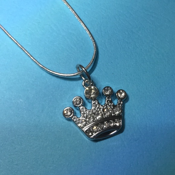 Jewelry - (F1) Crown Necklace