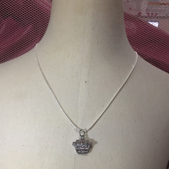 (F1) Crown Necklace - Picture 3 of 3