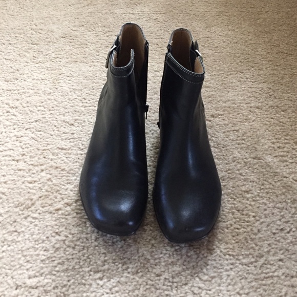Softspot black leather boots