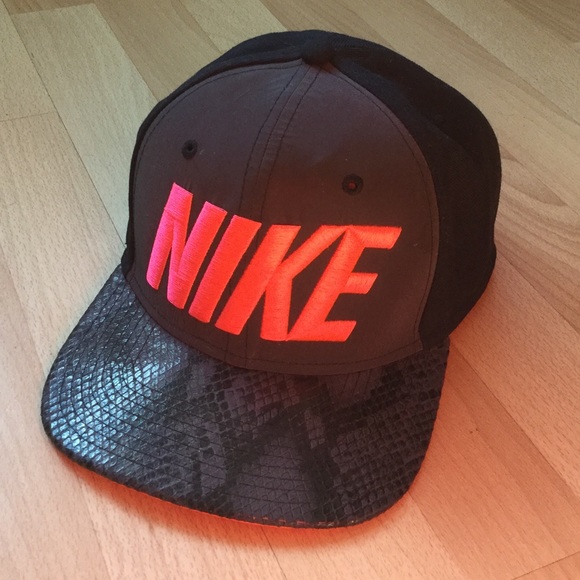 Nike hat