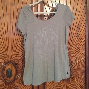 Gray sparkle skull shirt