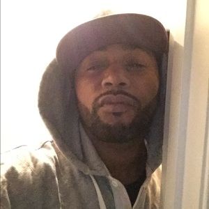 Meet your Posher, Troy