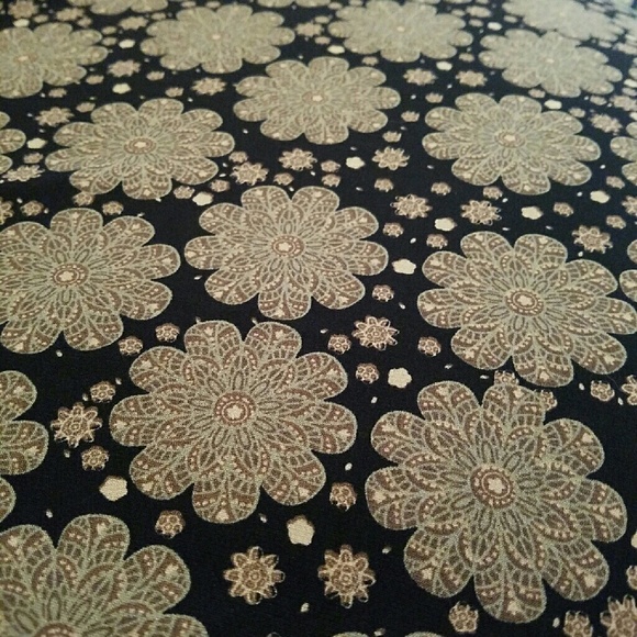 LuLaRoe Dresses & Skirts - ❌SOLD❌LuLaRoe Azure Skirt Flower Medallions