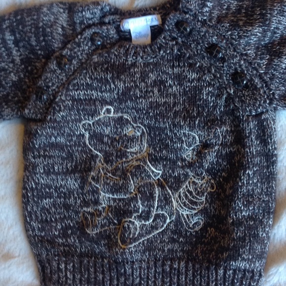 H&M Disney Winnie the pooh sweater - Picture 4 of 4
