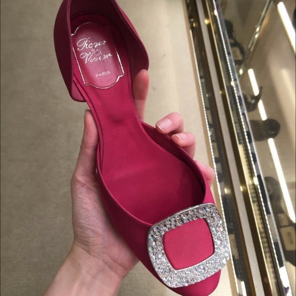 Auth. Roger Vivier rubellite silk flats sz35 - Picture 1 of 3