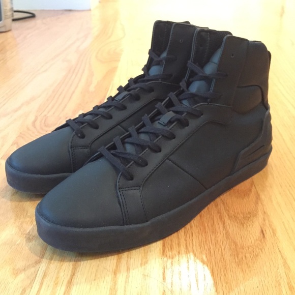 Zara Sneakers US 9 Brand New