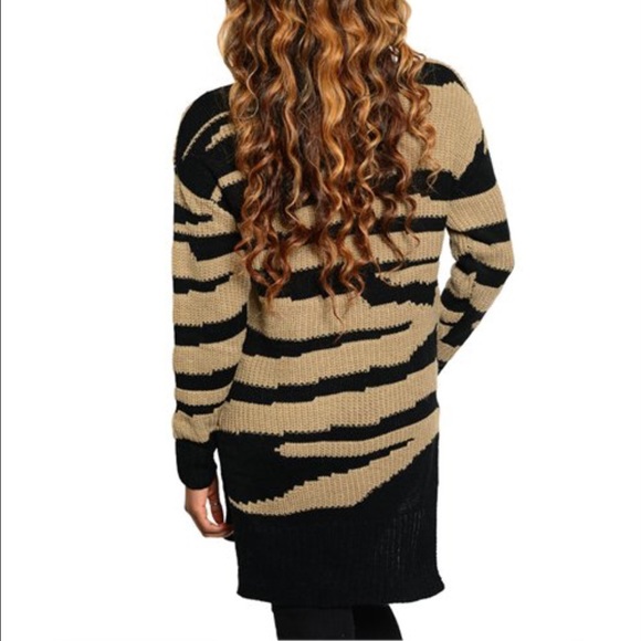 🚨LAST 1🚨Zebra Cardigan Taupe Black Knit Pockets - Picture 3 of 3