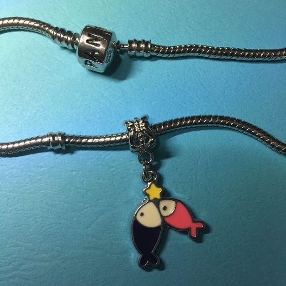 Pisces Charm - Picture 3 of 4