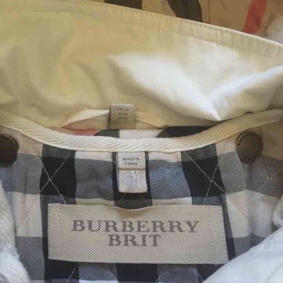 Authentic Burberry Jacket - Picture 2 of 4