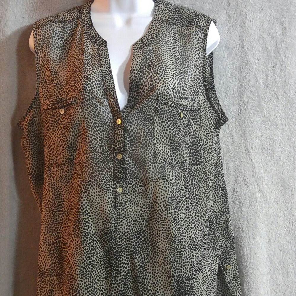 Sleeveless apt 9 blouse