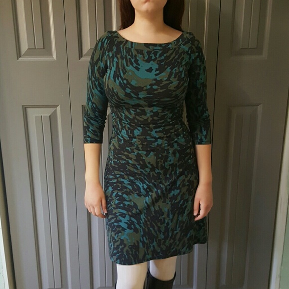 XS Like New Multi Colored Stretch Dress 2 4 Size