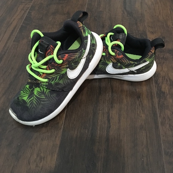 Nike toddler shoes