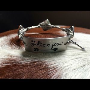 Wire bracelet