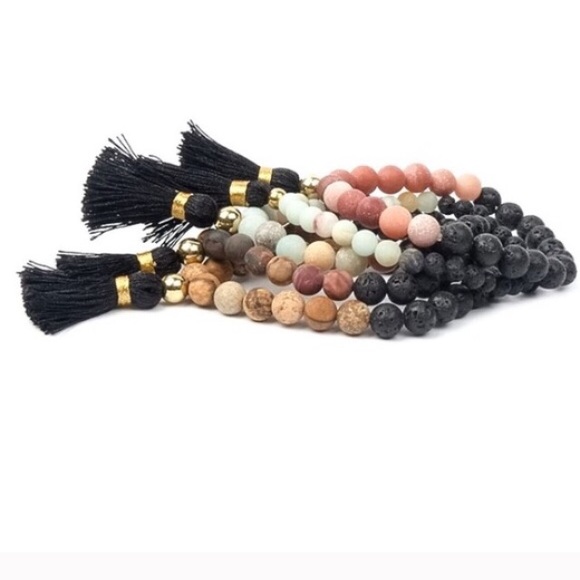 {twilight gypsy collective} lava stone bracelet - Picture 3 of 3