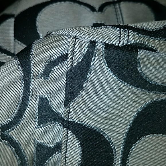 SALE! Coach black silver signature c bag - Picture 7 of 8