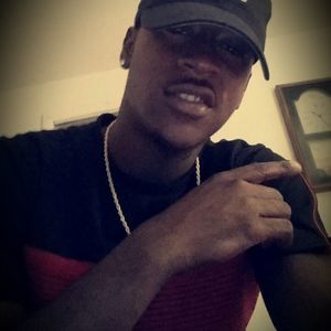 Meet your Posher, Dominque