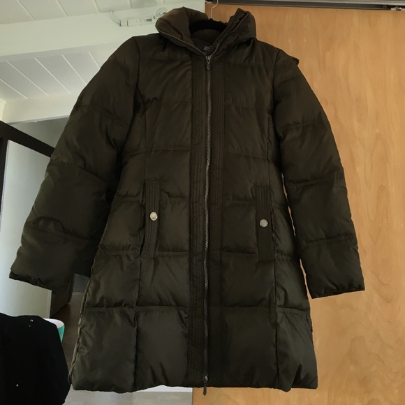 Olive green puffer jacket w/ removable hood