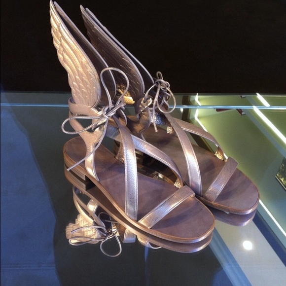 MAKE A reasonable OFFER! - Picture 1 of 4