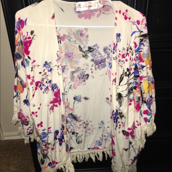 Adorable Floral Cartigan