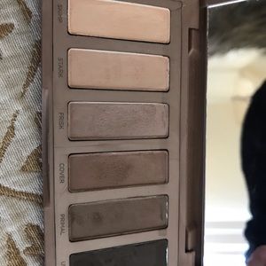 Eyeshadow palette