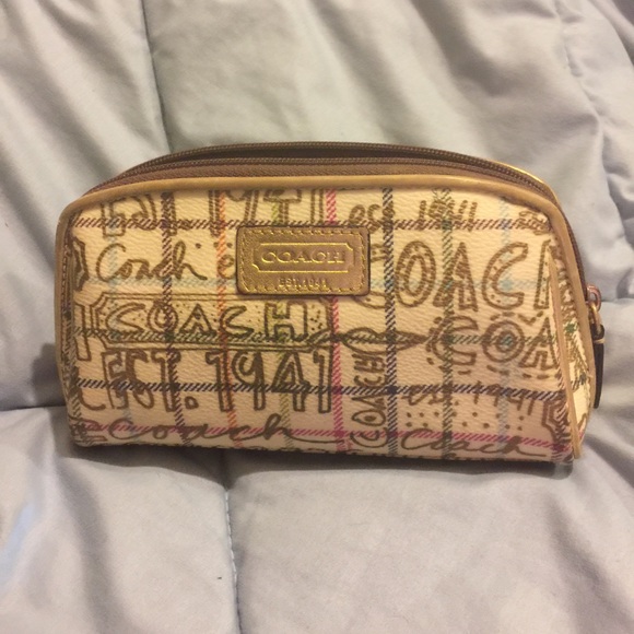 Authentic Coach Bag & make up case - Picture 4 of 4