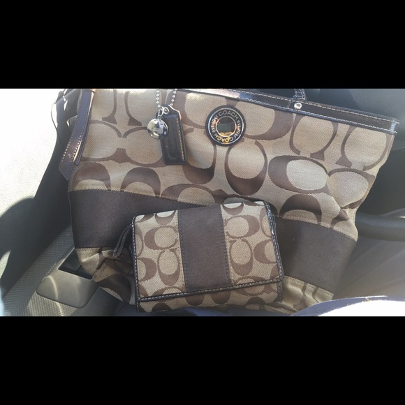 Coach purse and wallet