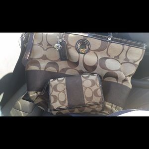 Coach purse and wallet
