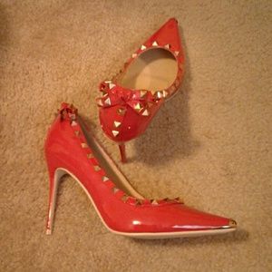 NWOT candy apple Red 4" heels fits like8 labeled 9