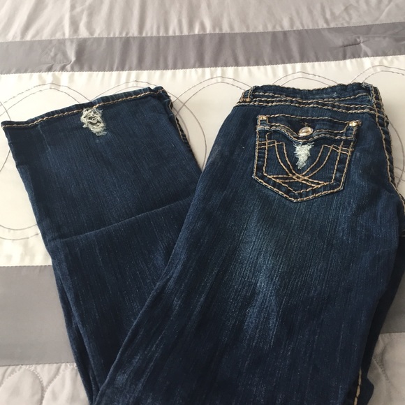 L.A. Idol Destructed Jeans - Picture 2 of 3