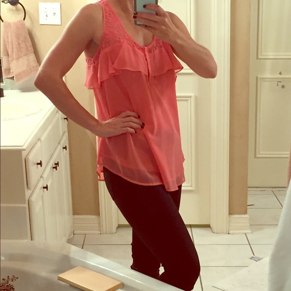 Pink lace sleeveless top