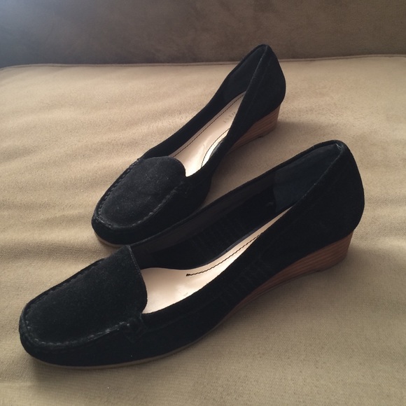 Nine West suede shoes
