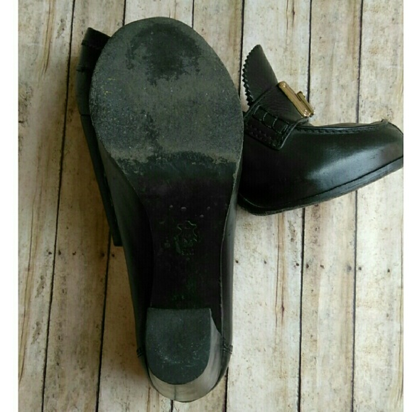 SOLD Host Pick Tory Burch Leather HOWIE Pumps - Picture 3 of 3