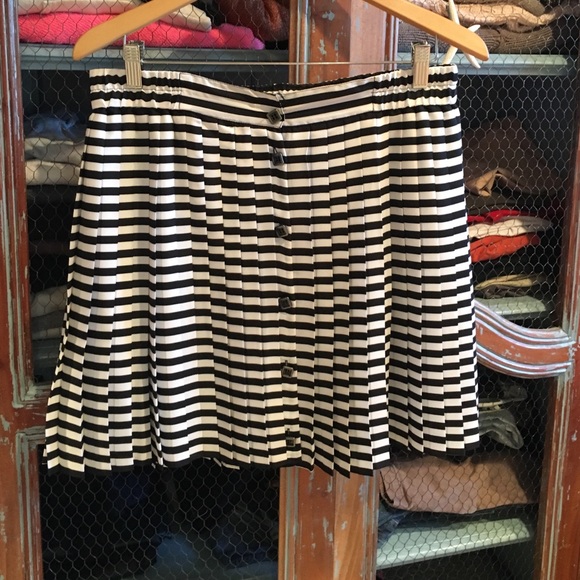 BCBG black and white stripe skirt - Picture 2 of 3