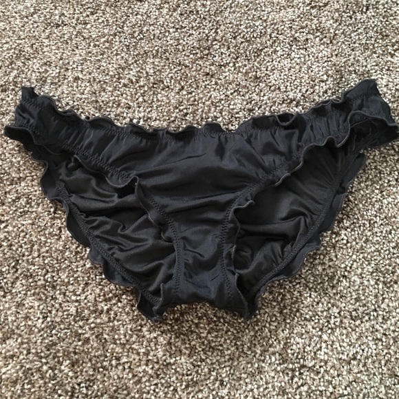 Victoria's Secret ruffled bikini bottoms