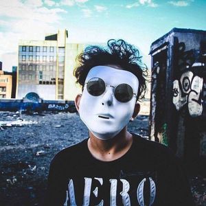 Meet your Posher, Kevin