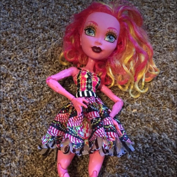 Doll - Picture 1 of 2