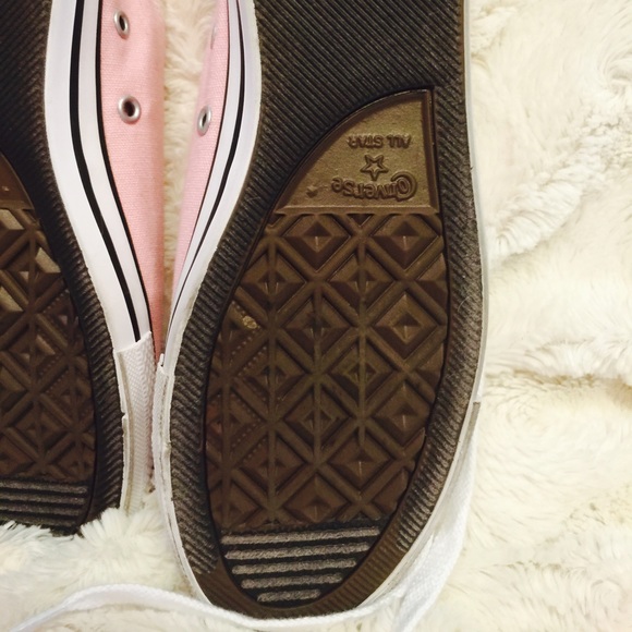 PINK Converse - Picture 4 of 4