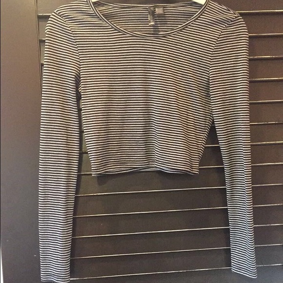 striped long sleeve crop top