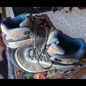 Women's MERREL WATERPROOF HIKING BOOTS