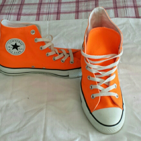 Converse hi tops