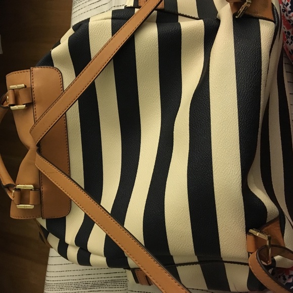 Will be taken down Tory burch kerrington back pack