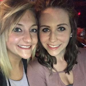 Meet your Posher, Holly