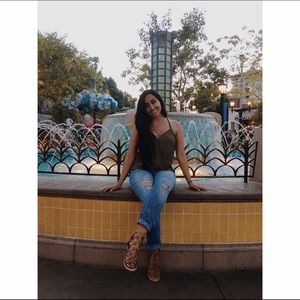 Meet your Posher, Celeste