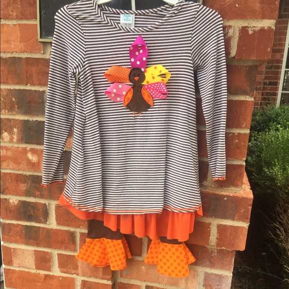 Peaches n Cream- Perfect for Thanksgiving 
Size 5