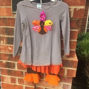 Peaches n Cream- Perfect for Thanksgiving 
Size 5