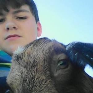 Meet your Posher, Zachary