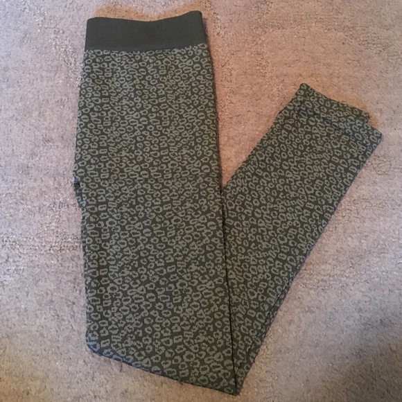 Cheetah Leggings - Picture 1 of 3
