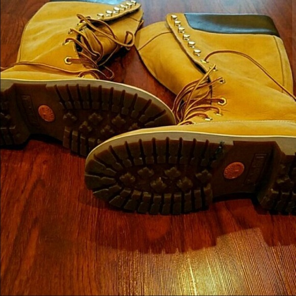 Authentic timberlands size 5